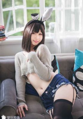 挣扎的亚当君