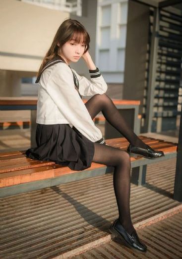 少妇挑战三个黑人惨叫4p国语